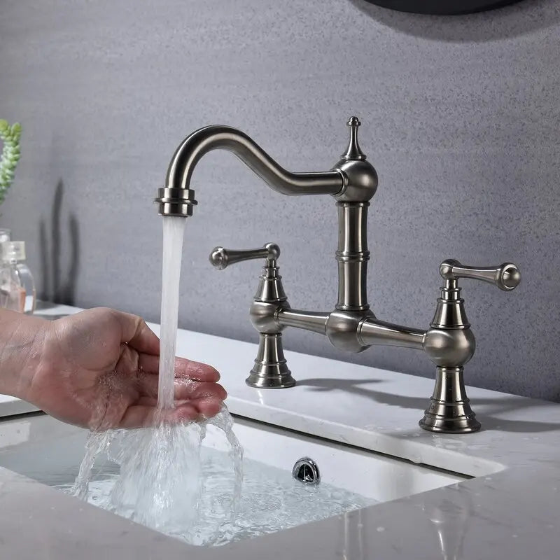 Basin Faucet Cold Faucet Brass Double-Handle Swivel Sink