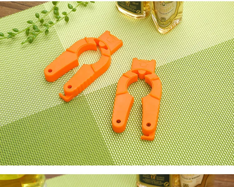 Multi-Functional Creative Plastic Non-Slip Can Opener Drink Bar