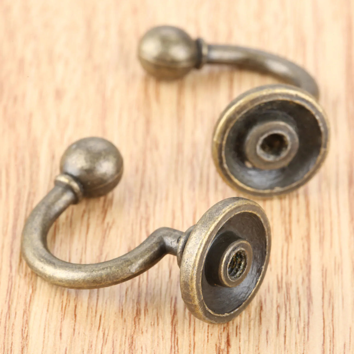 2pcs Antique Bronze Hook Heavy Duty Wall Hanger