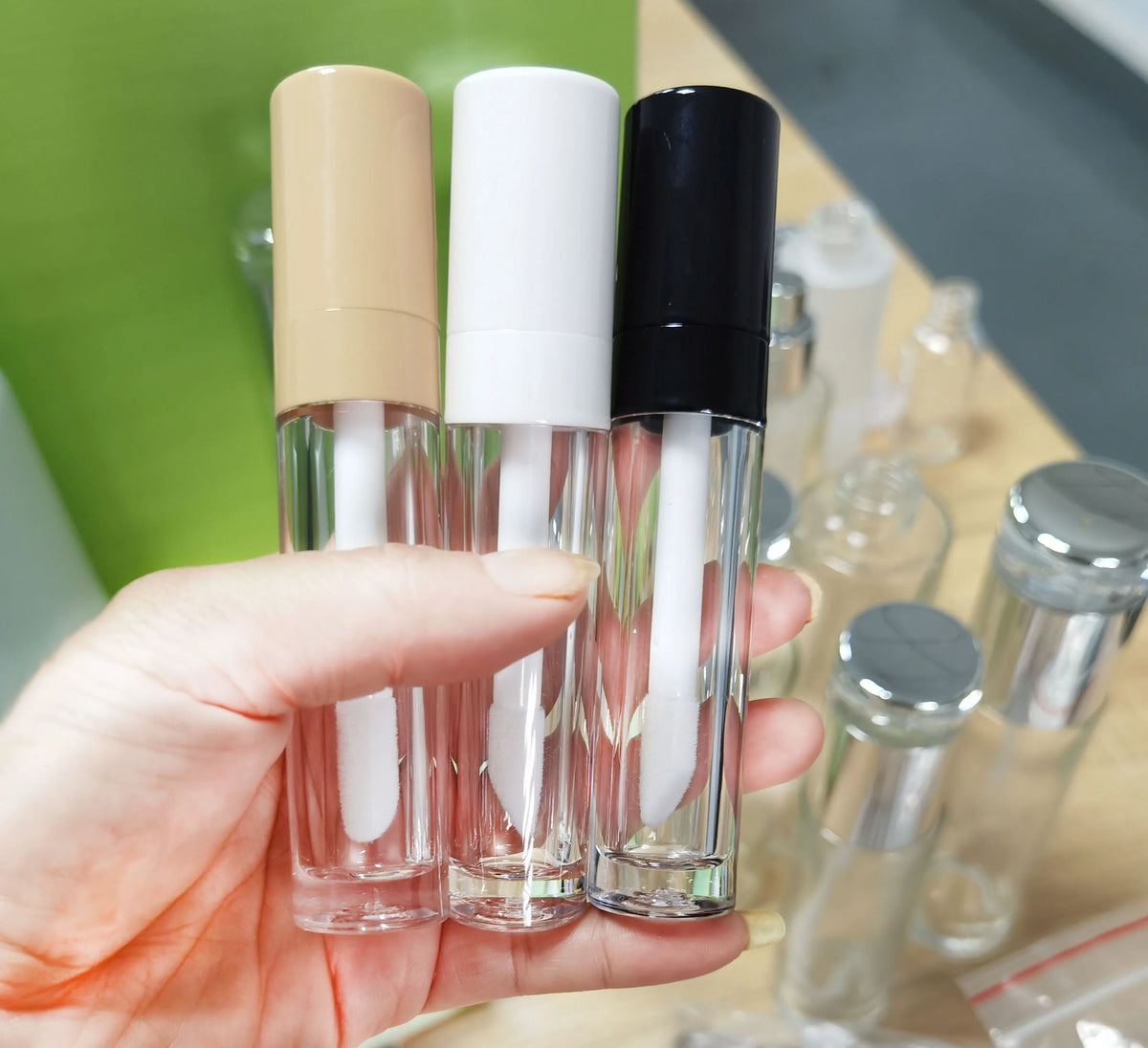 8ml Thick Wall Clear Lipgloss Tube Big Brush