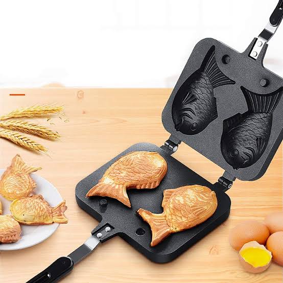 Ceramic Double Fish Waffle Maker – Fast & Fun Breakfast Hack