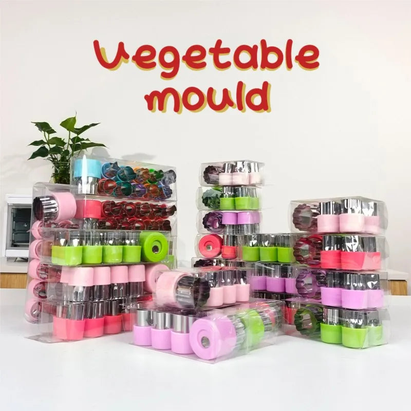 12pcs/Set Vegetables Cutter Heart Flower Animal Cartoon Shape