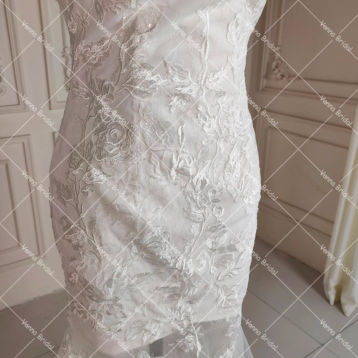 Halterneck Backless Exquisite Mermaid Wedding Dress Tie Sash