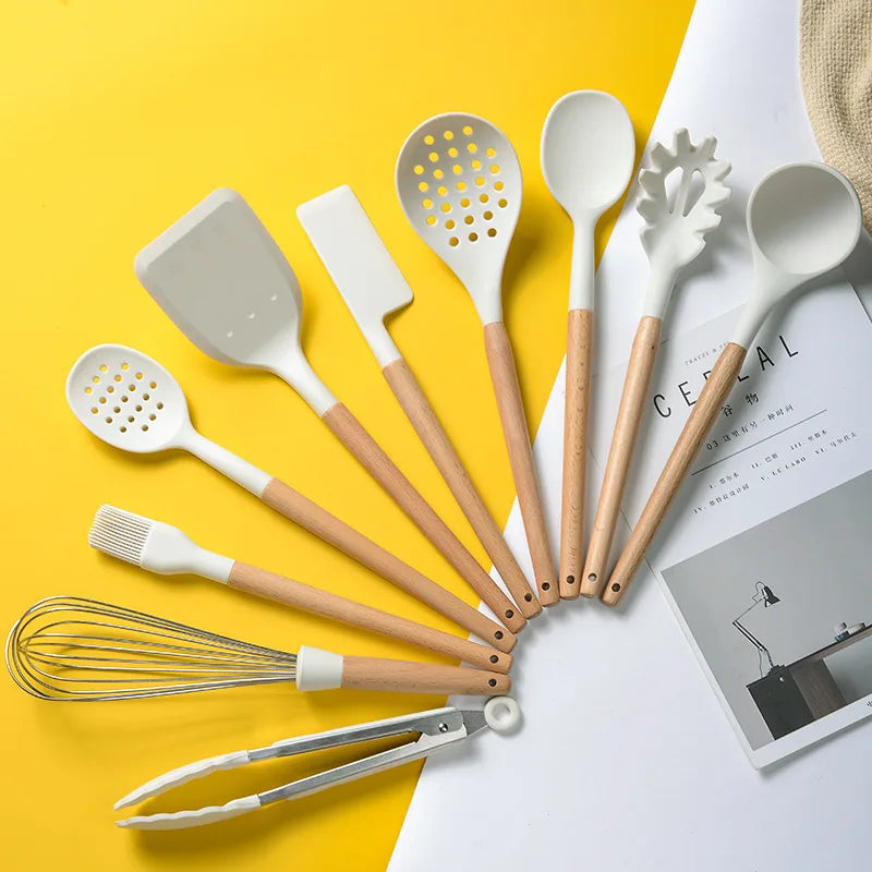White Silicone Wooden Handle Soup Spoon Spatula Brush