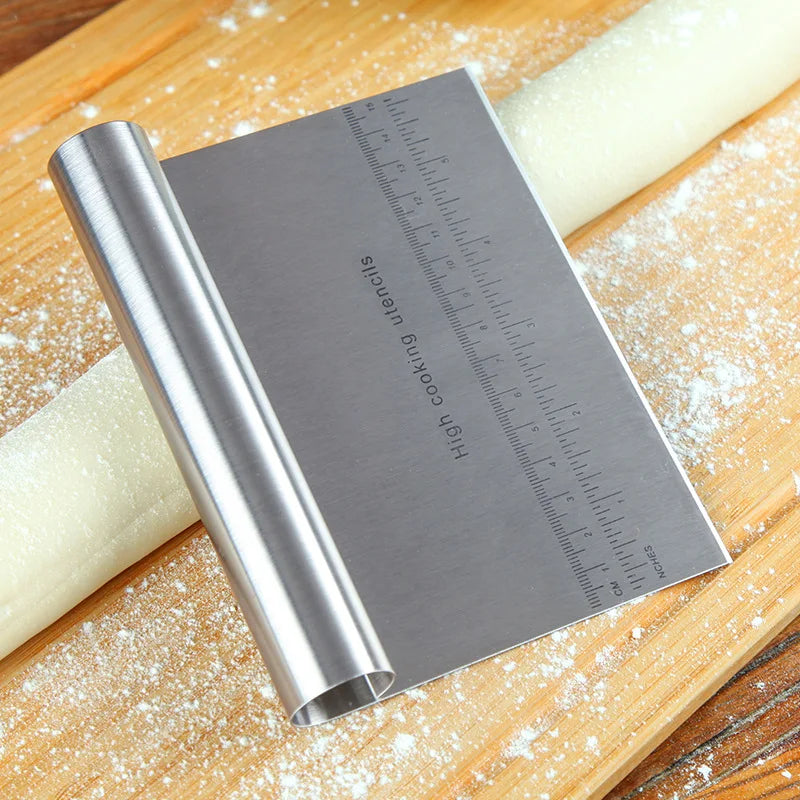 Multi-Function Dough Cutter Face Deep-Fried Dough Powder Scraper