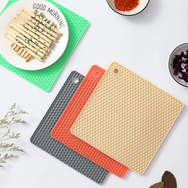 18cm Square Silicone Mat Heat Resistant Potholder Dining