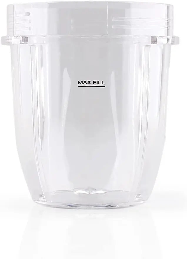 Multi-Functional Food Processor/Blender Making Smoothies