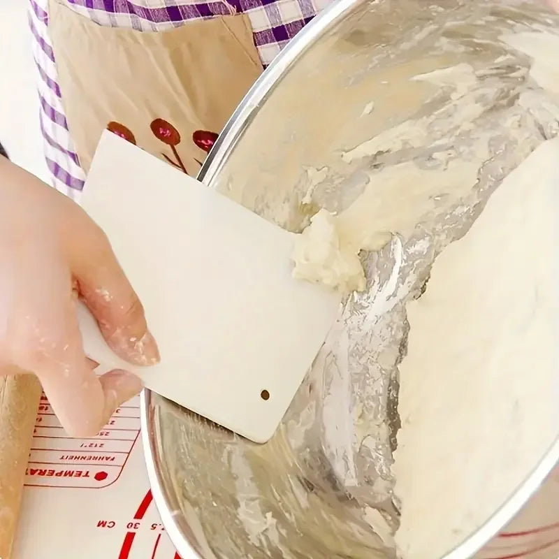 1pc Baking Plastic Dough Cutter & Scraper -