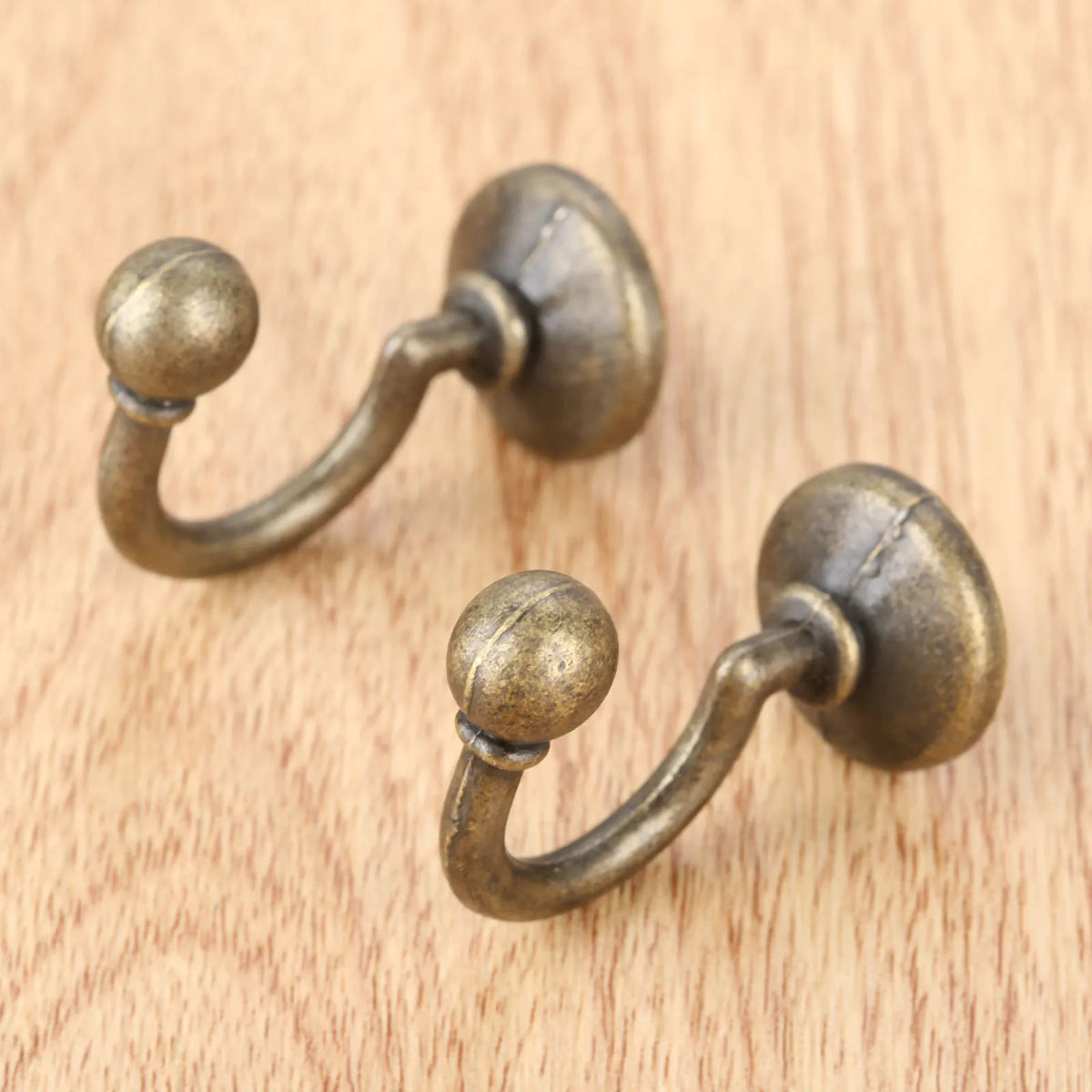 2pcs Antique Bronze Hook Heavy Duty Wall Hanger