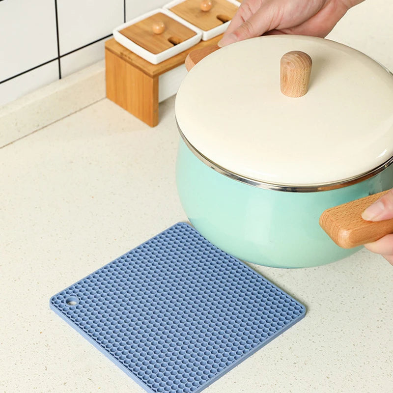 18cm Square Silicone Mat Heat Resistant Potholder Dining