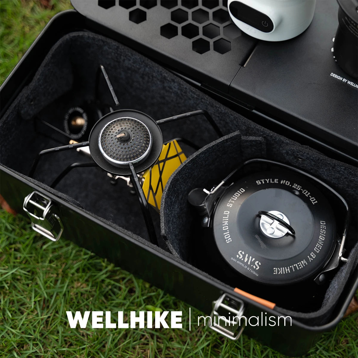 Wellhike- Outdoor Lunch Box Felt Lined Vintage Camping