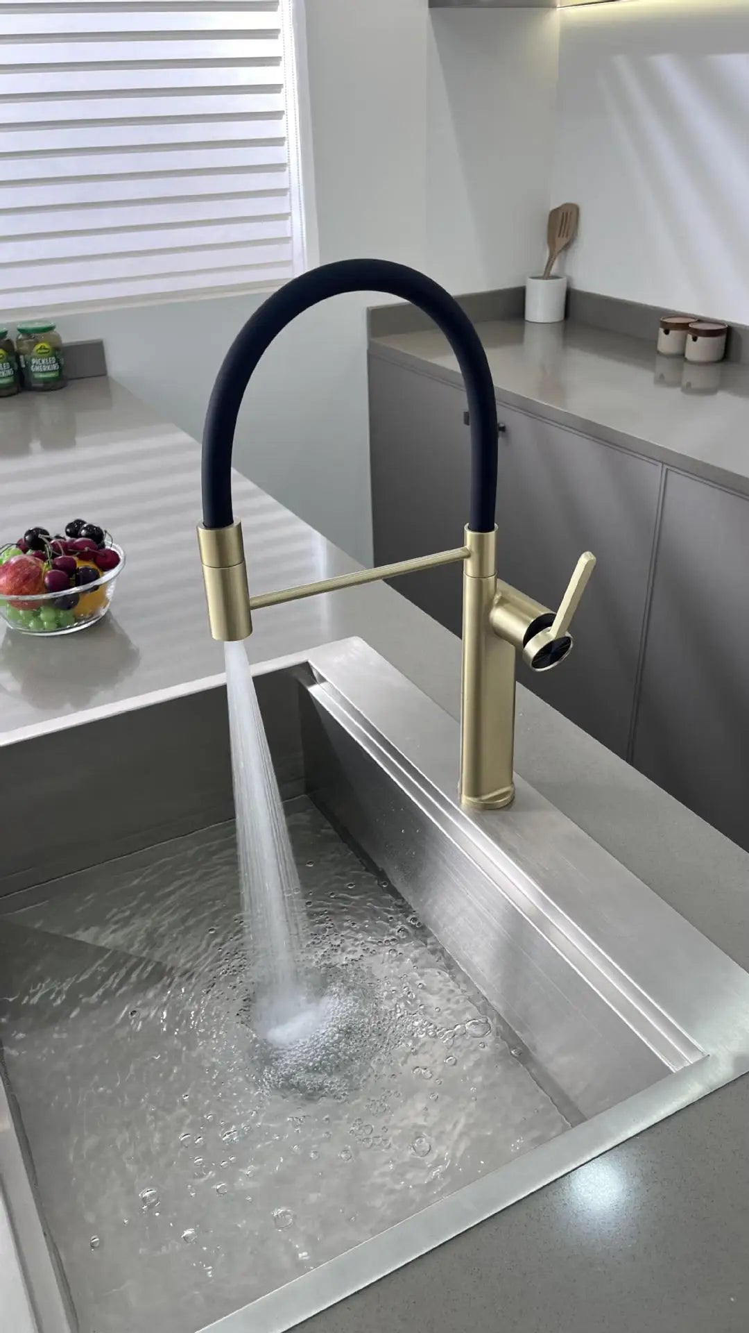 Brushed Gold Pull Down Faucet Magnetic Docking 360