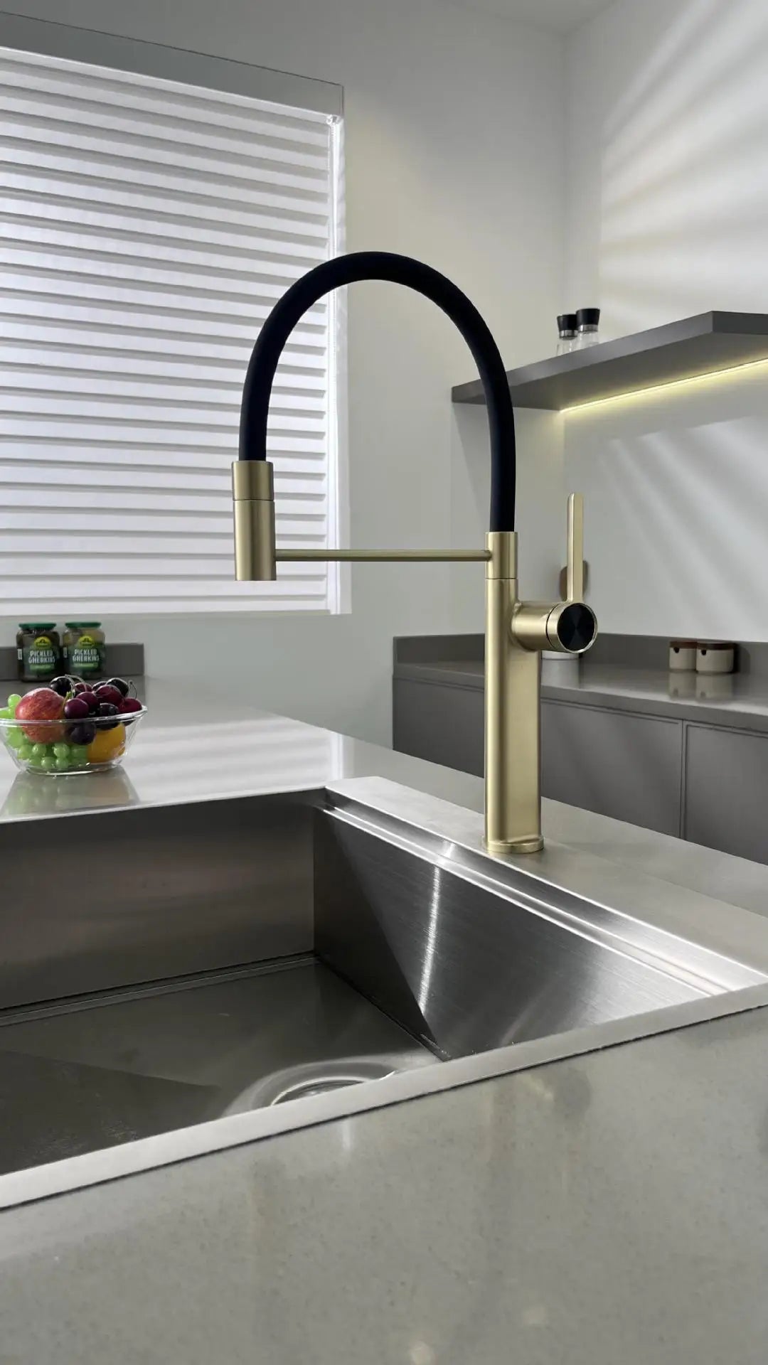 Brushed Gold Pull Down Faucet Magnetic Docking 360