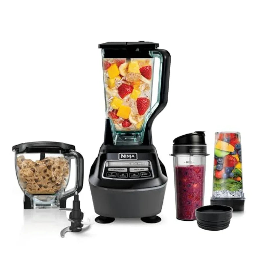 Multi-Functional Food Processor/Blender Making Smoothies