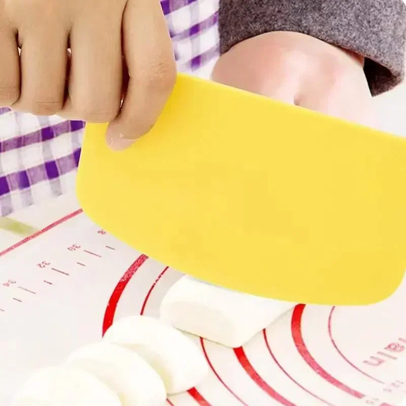 Dough Scraper Baked Bread Products Cream Scraper Multiple