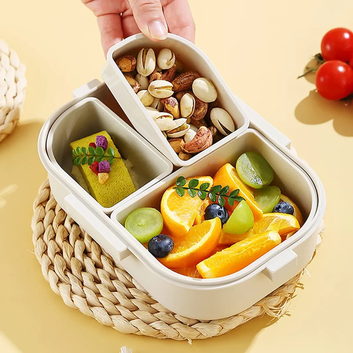 Cute Bear Plastic Divided Food Container Leak-Proof Detachable