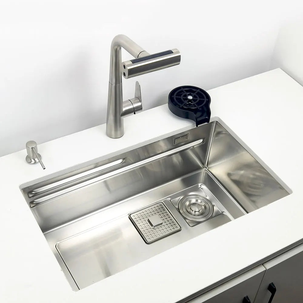 304 Stainless Steel Undermount Or Above Mount Sink