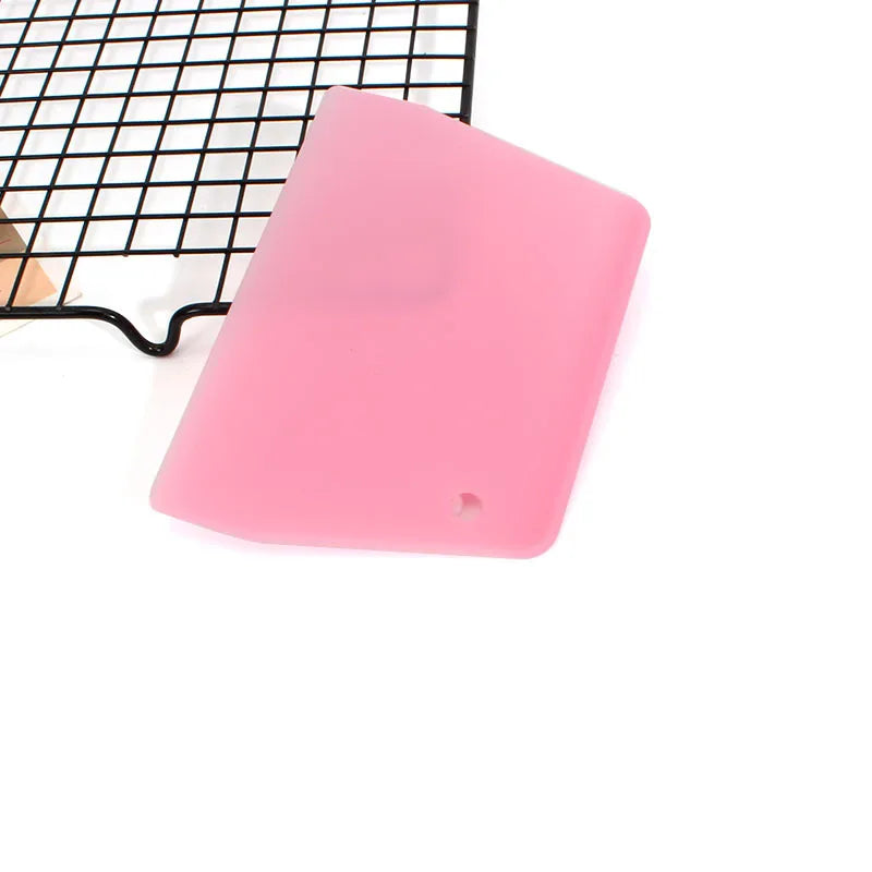 1pc Baking Plastic Dough Cutter & Scraper -