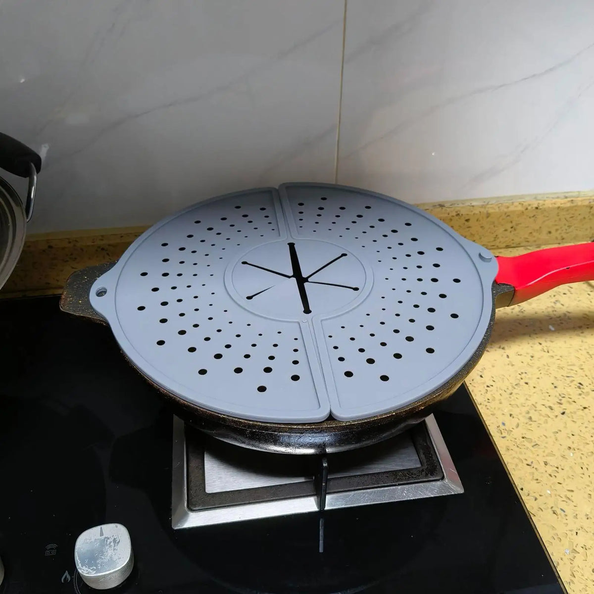 1pcs Oil Proofing Lid Filter Foldable Frying Pan