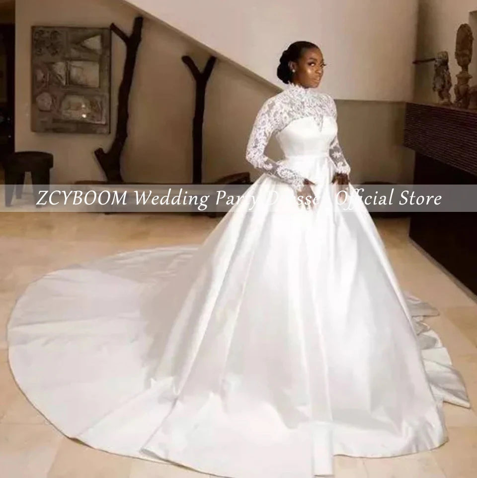 Customized High-Neck Long Sleeves Lace Appliques Wedding Dress