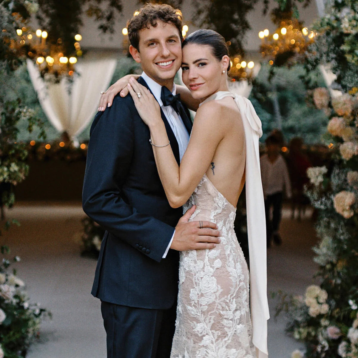 Halterneck Backless Exquisite Mermaid Wedding Dress Tie Sash
