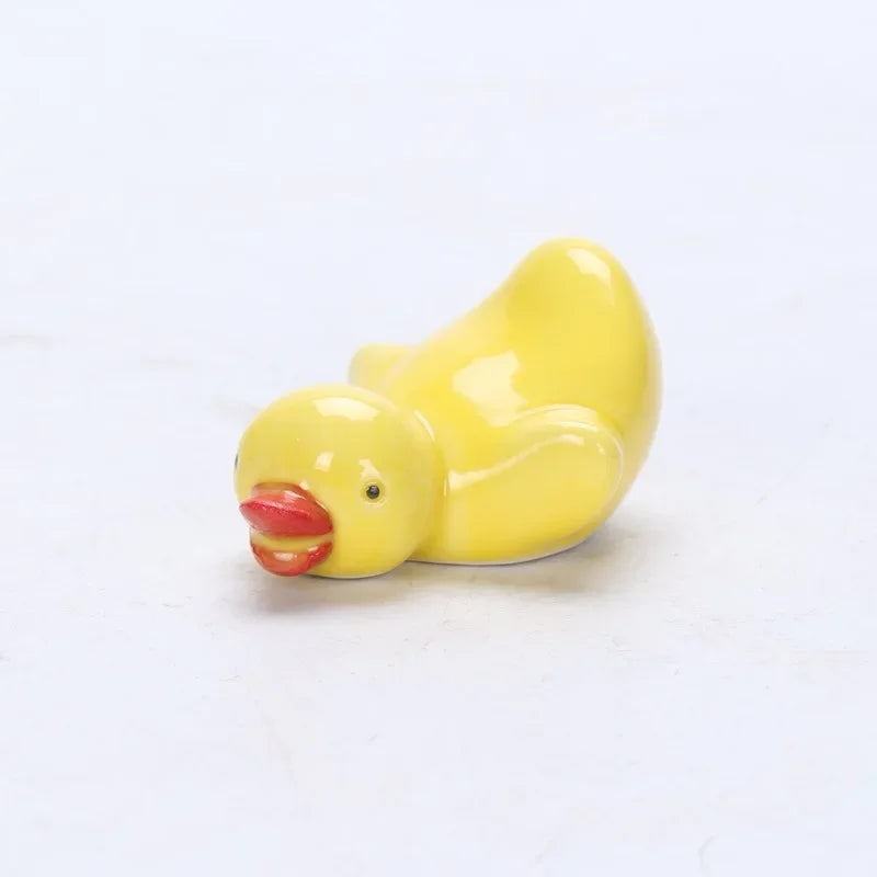 1-5pcs Funny Duck Ceramic Crafts Chopstick Shelf Resturant