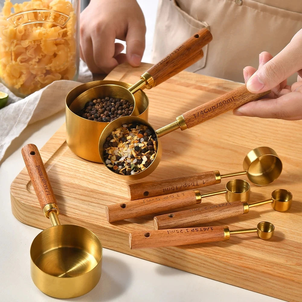 4/8pcs Stainless Steel Measuring Cups Spoons Wooden Handle