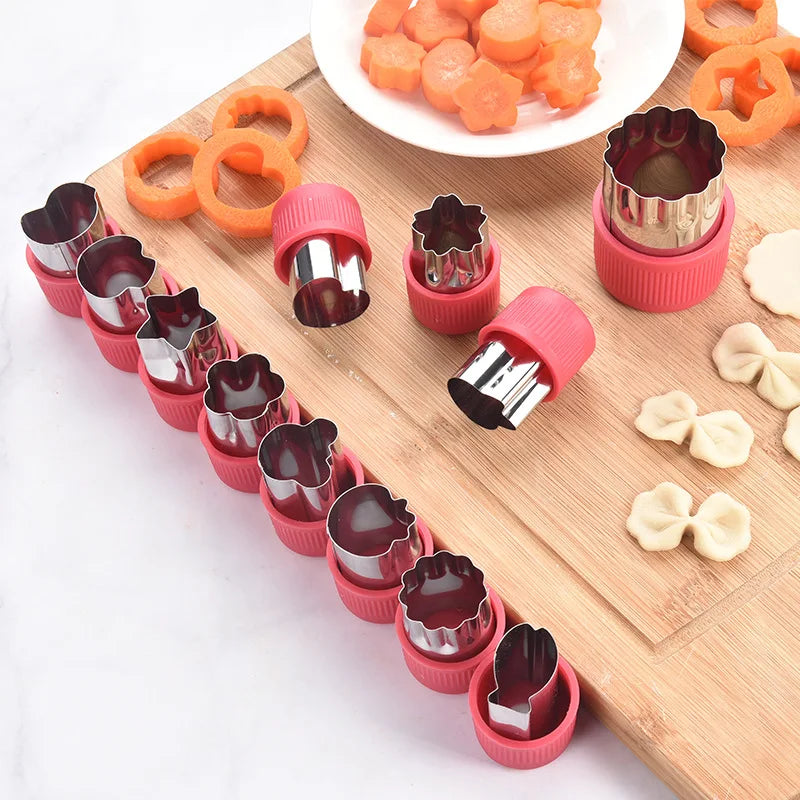 12pcs/Set Vegetables Cutter Heart Flower Animal Cartoon Shape