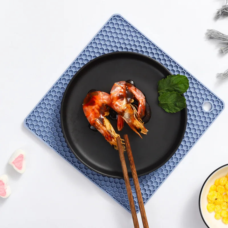 18cm Square Silicone Mat Heat Resistant Potholder Dining