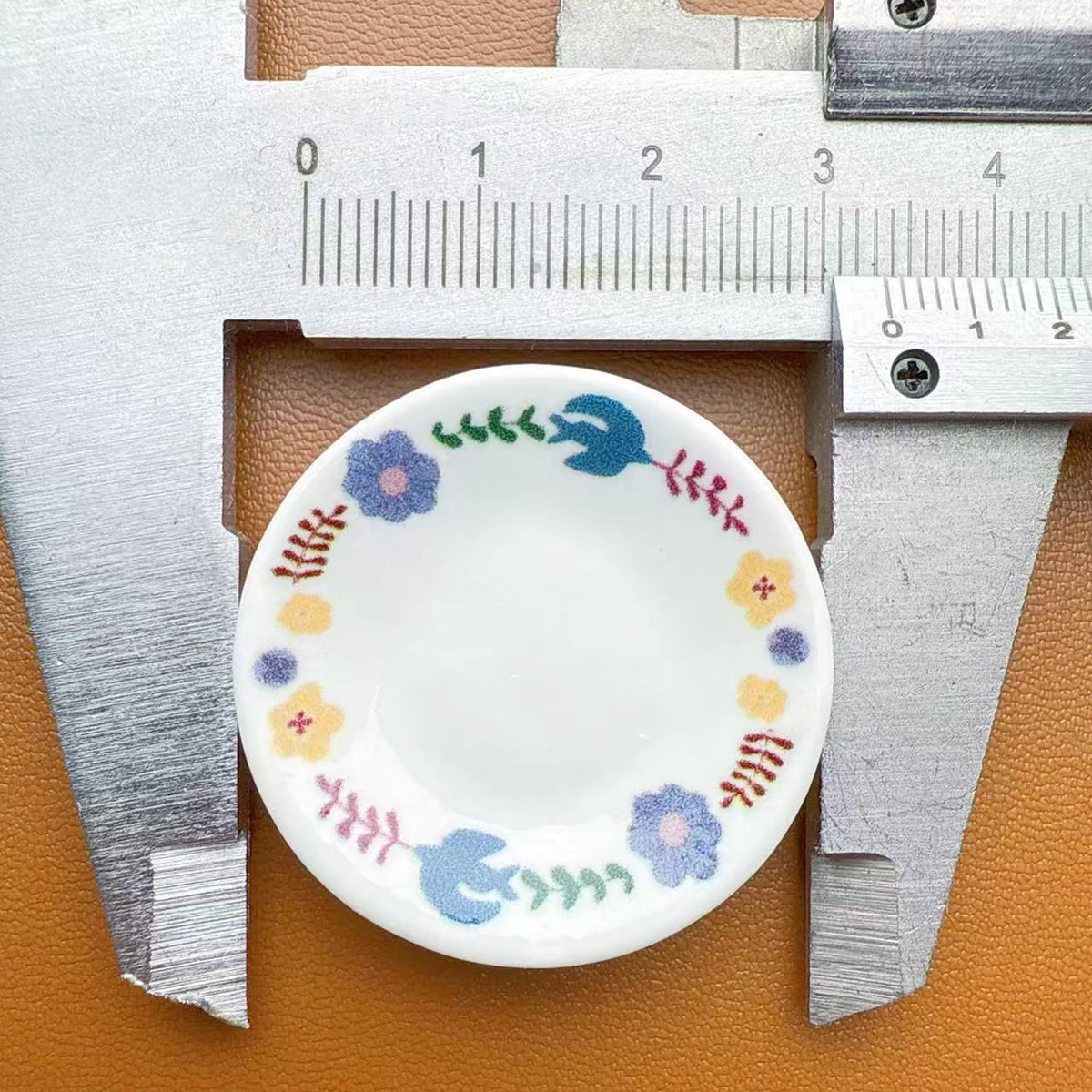 5pcs Dollhouse Miniature Plates Cute Pastoral Style Mini