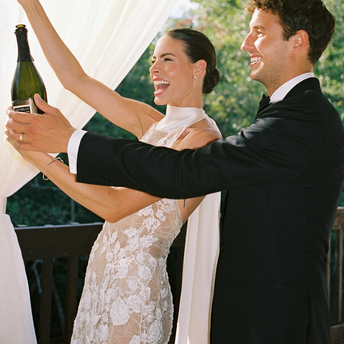 Halterneck Backless Exquisite Mermaid Wedding Dress Tie Sash