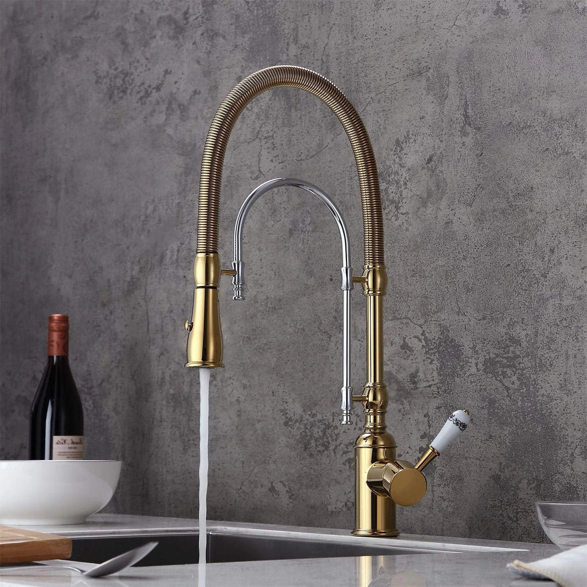 Ouio Solid Brass Dual-Function Faucet Pull-Down Sprayer &