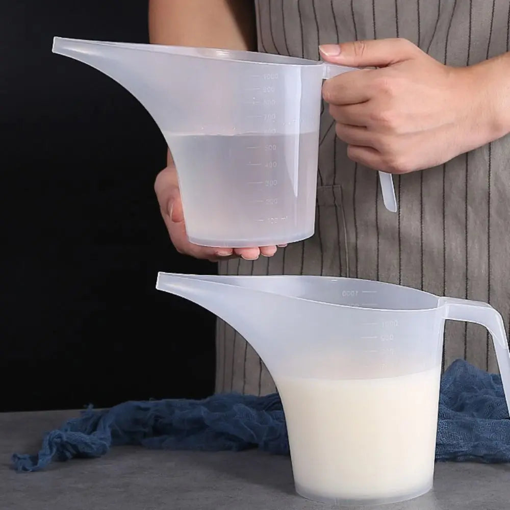 Plastic Measuring Cups Measuring Graduated 1000ml Tip Mouth