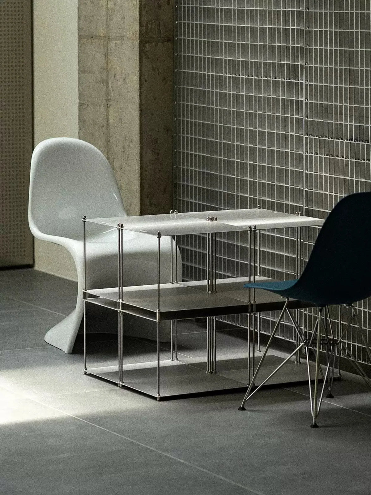 Stainless Steel Metal Bauhaus Modular Storage Rack Floor