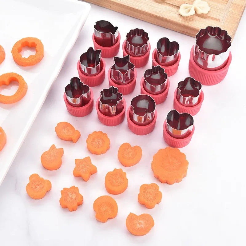 12pcs/Set Vegetables Cutter Heart Flower Animal Cartoon Shape