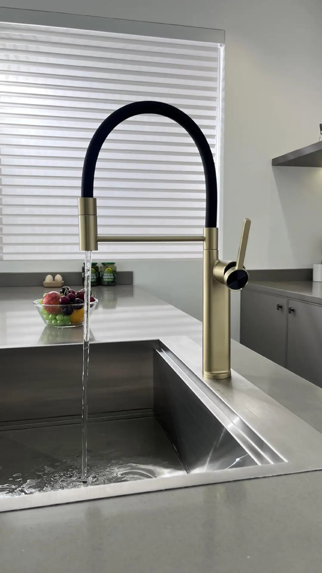 Brushed Gold Pull Down Faucet Magnetic Docking 360