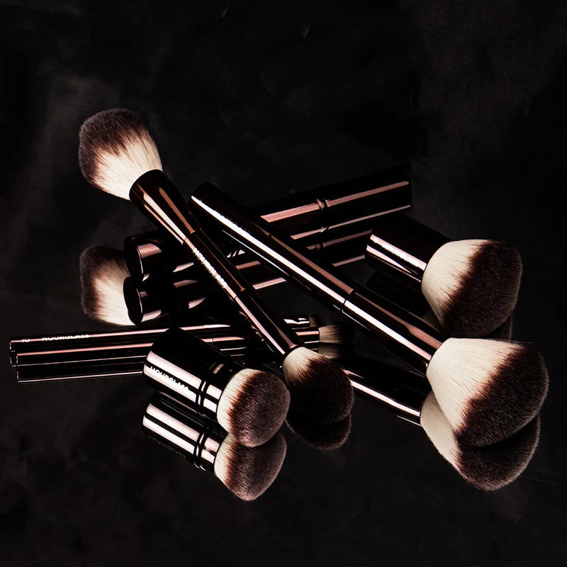Hourglass Cruelty Makeup Brush-19brushes Blusher Powder