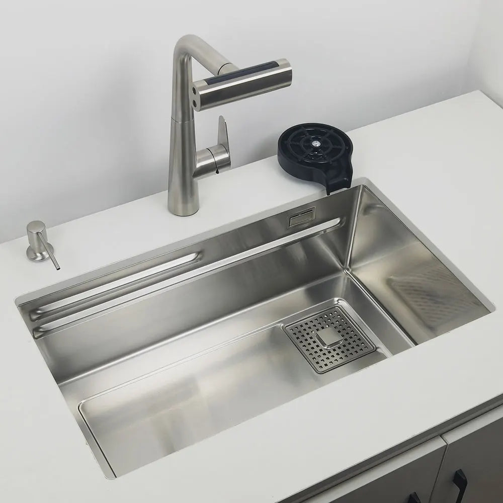 304 Stainless Steel Undermount Or Above Mount Sink