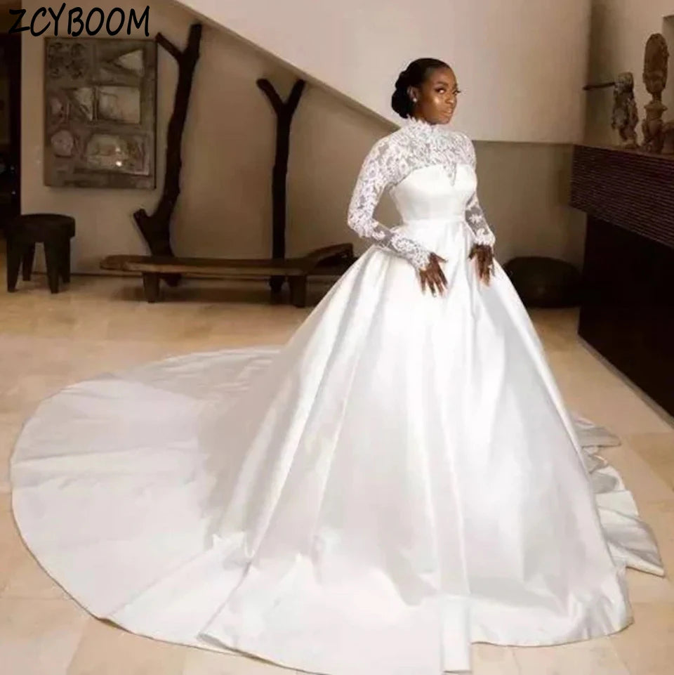 Customized High-Neck Long Sleeves Lace Appliques Wedding Dress