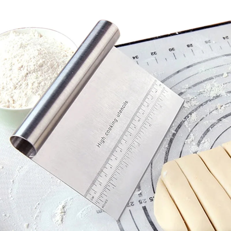 Multi-Function Dough Cutter Face Deep-Fried Dough Powder Scraper