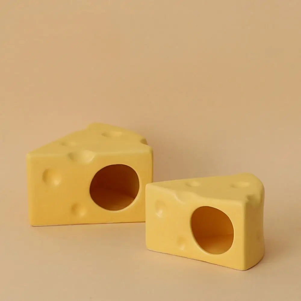 Durable Creative Hamster Hideout Cheese Shape Decorative Feeding