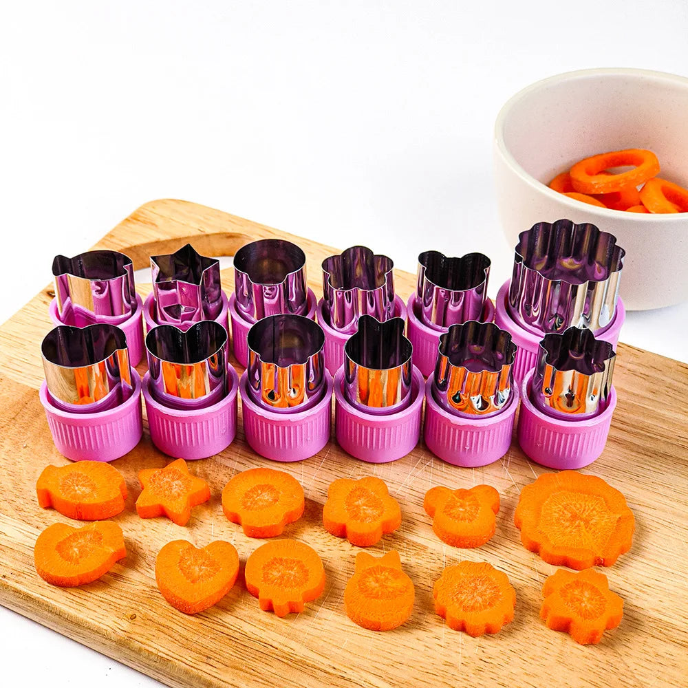 12pcs/Set Vegetables Cutter Heart Flower Animal Cartoon Shape