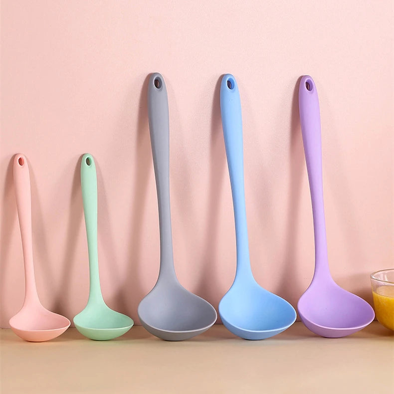 1pc Long Handle Silicone Soup Spoon Ramen Noodles