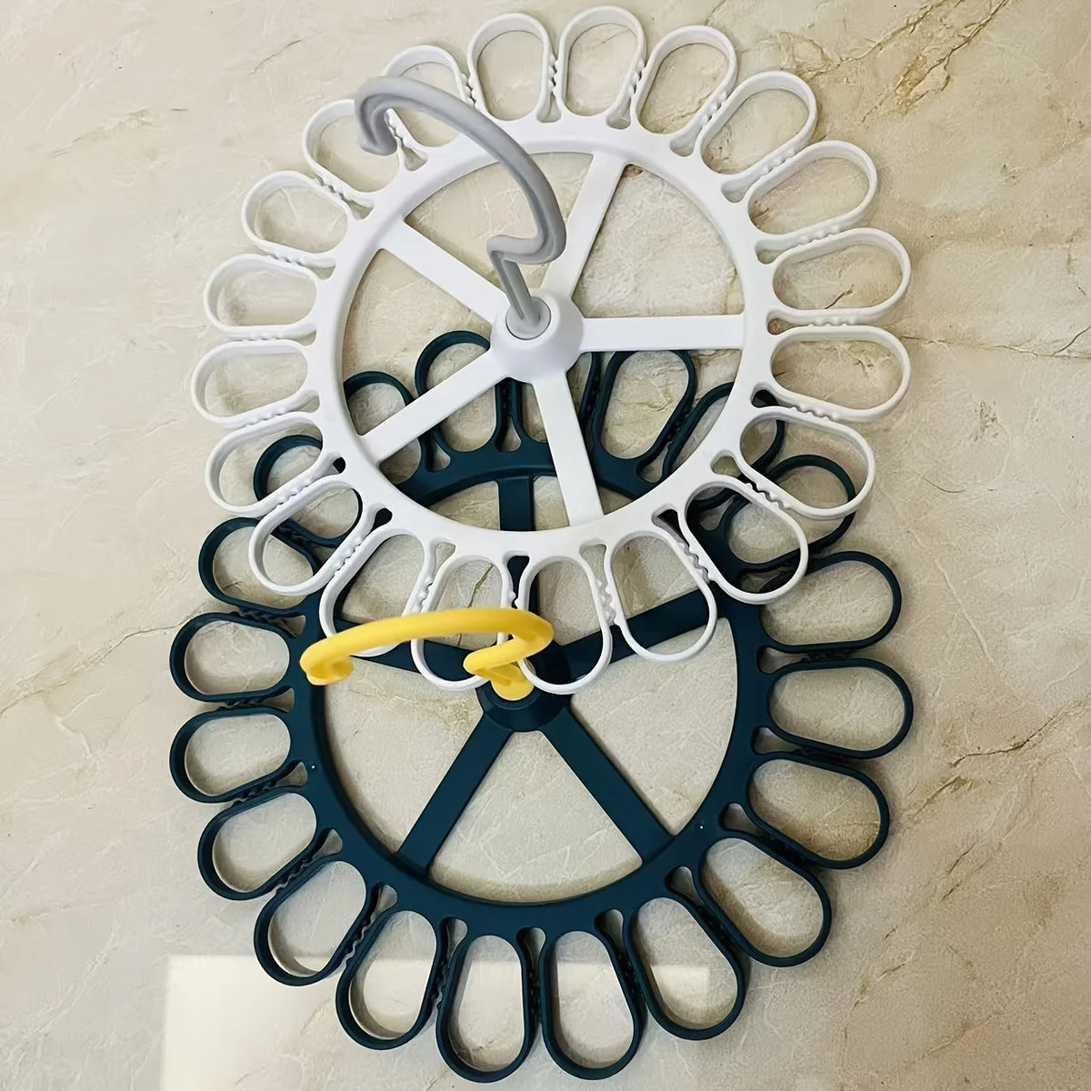 Round Space-Saving Drying Rack 20 Clips - Large-Capacity