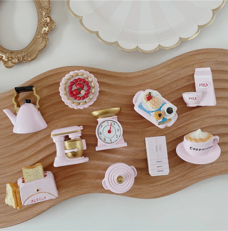 Girl Is Cute Creative Resin Refrigerator Magnets Emulating