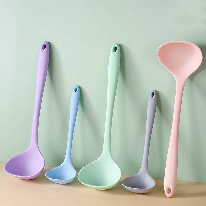 1pc Long Handle Silicone Soup Spoon Ramen Noodles