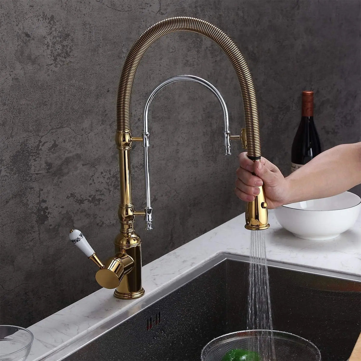 Ouio Solid Brass Dual-Function Faucet Pull-Down Sprayer &