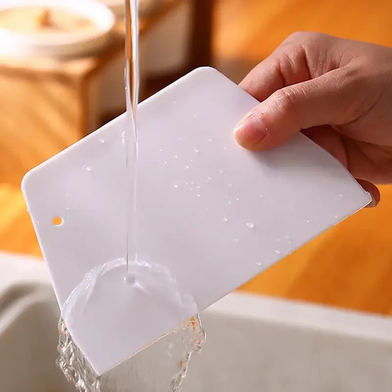 1pc Baking Plastic Dough Cutter & Scraper -