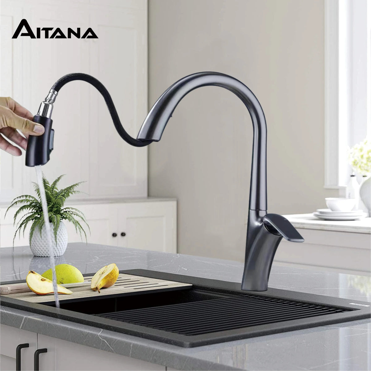 Luxury Brushed Gold Brass Faucet Pull-Out Design 2-Function