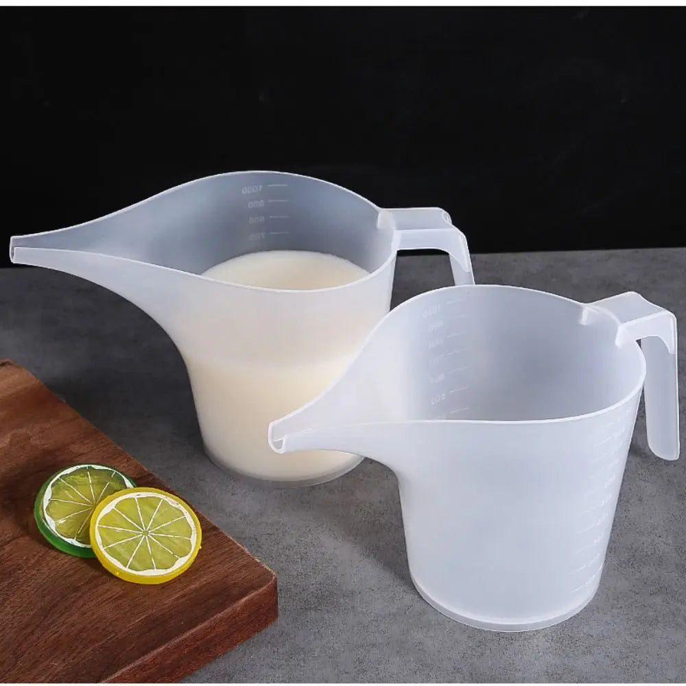 Plastic Measuring Cups Measuring Graduated 1000ml Tip Mouth